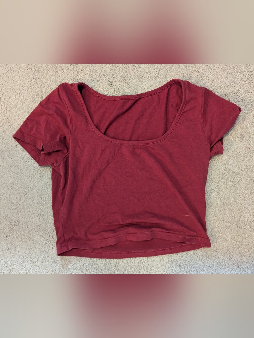 Amazon Essentials Women's Scoop Neck Crop Top - Burgundy